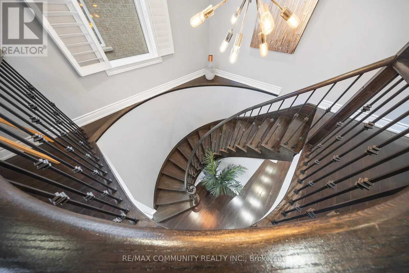 117 SLEEPY HOLLOW PLACE