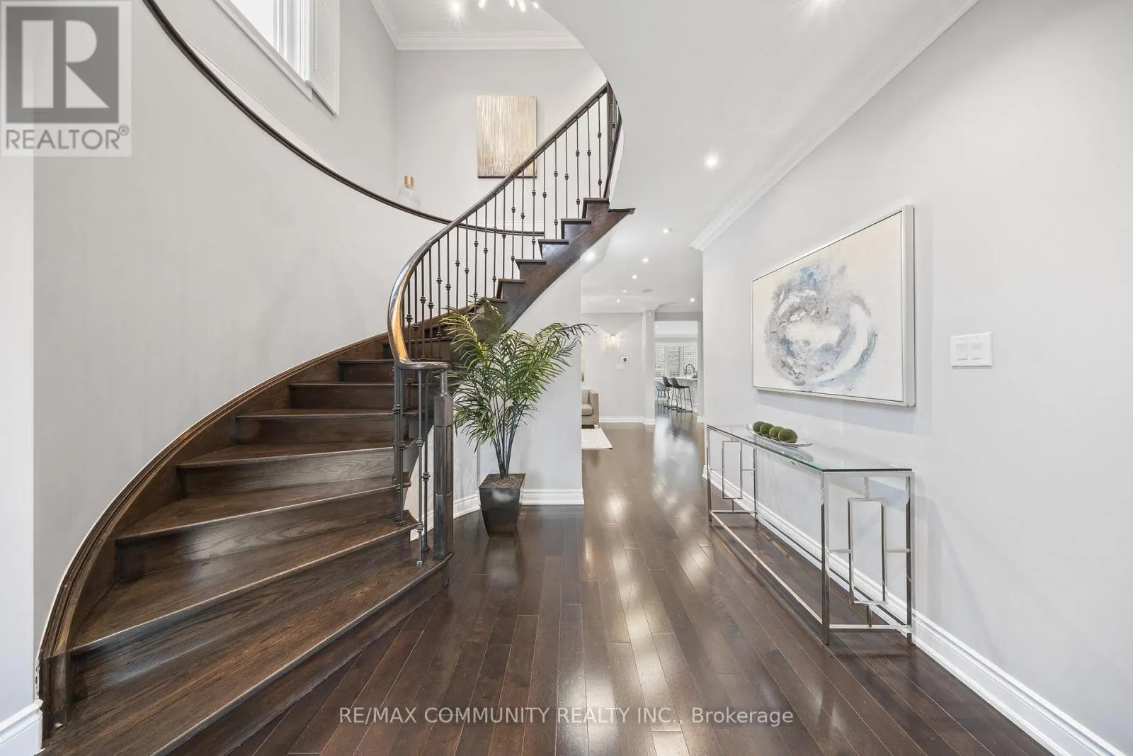 117 SLEEPY HOLLOW PLACE