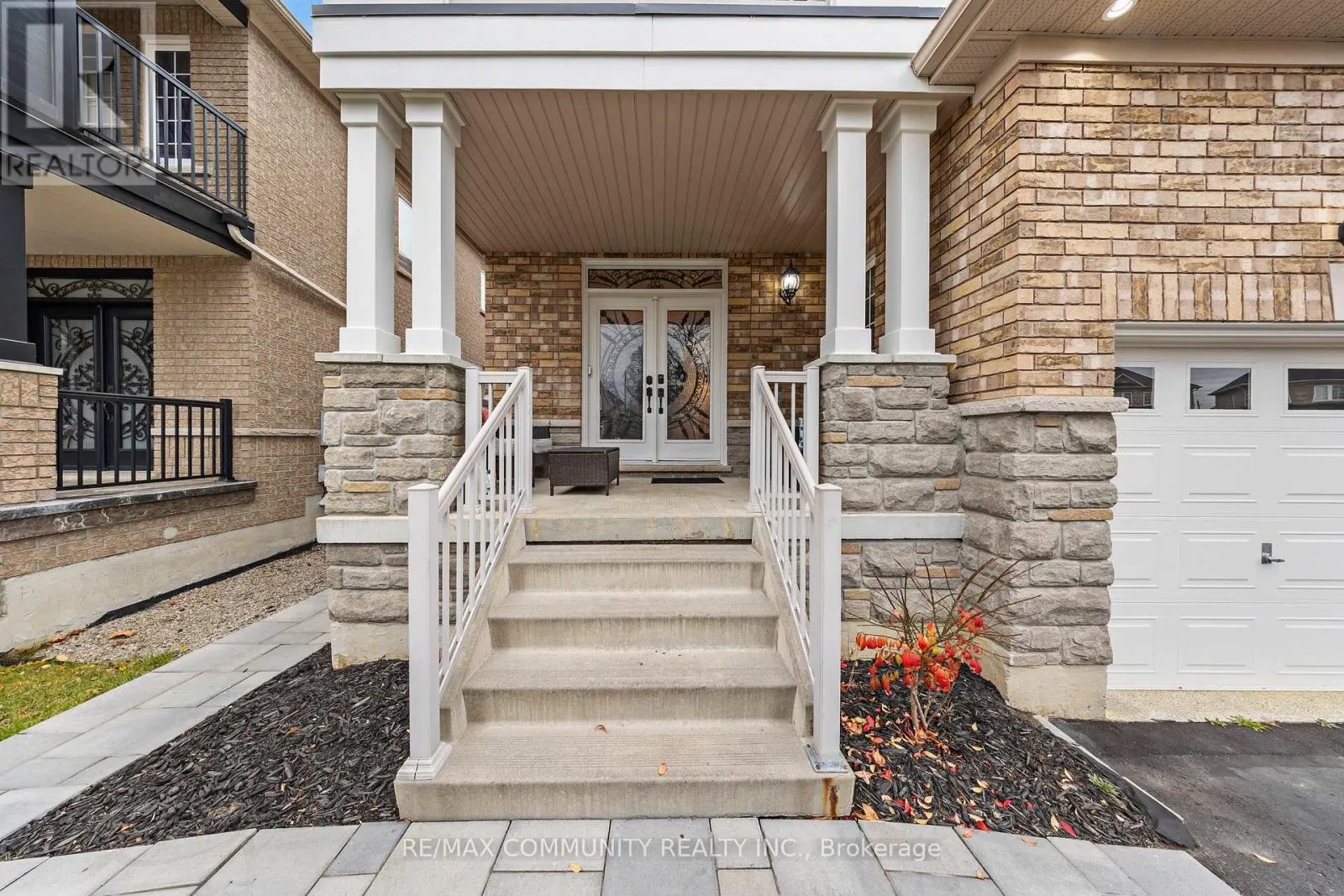 117 SLEEPY HOLLOW PLACE