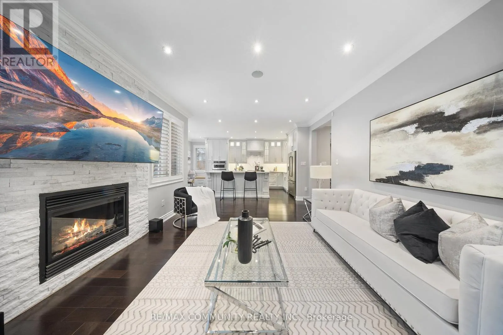117 SLEEPY HOLLOW PLACE