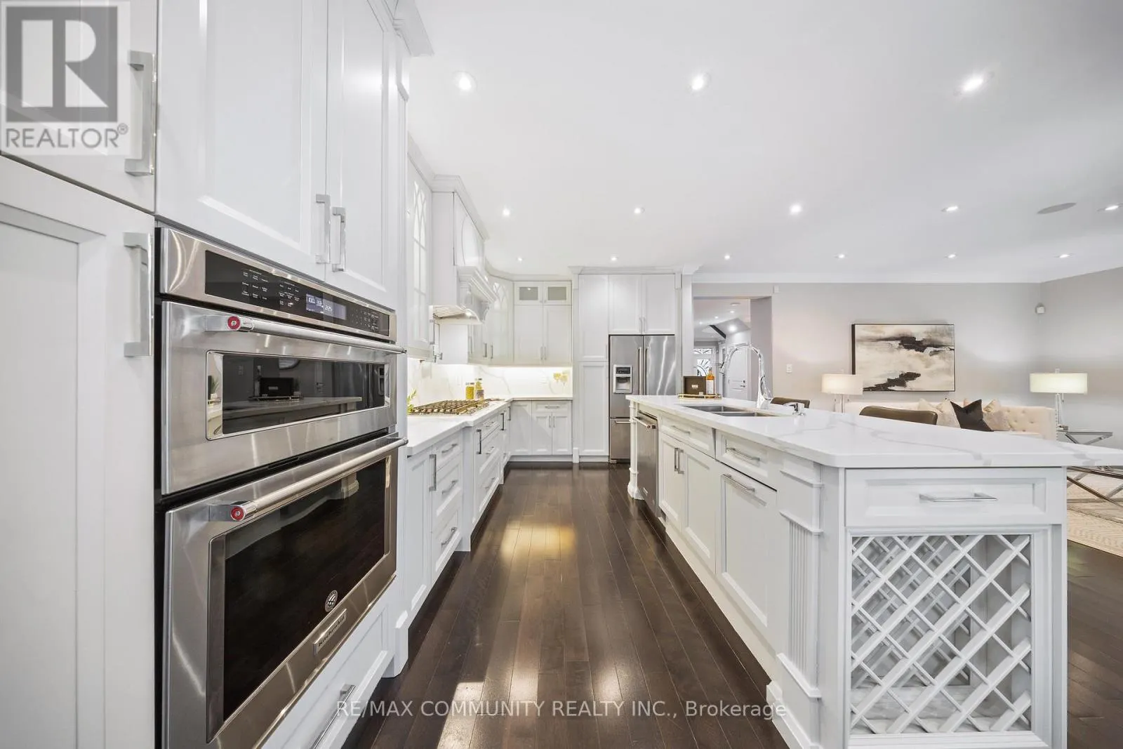 117 SLEEPY HOLLOW PLACE