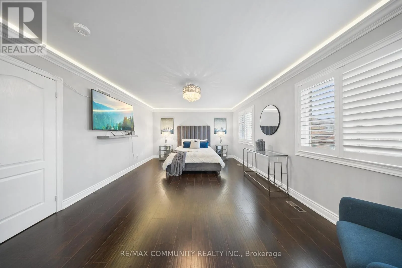 117 SLEEPY HOLLOW PLACE