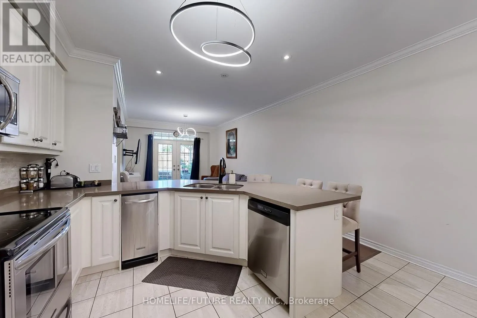 38 LOVEGROVE LANE