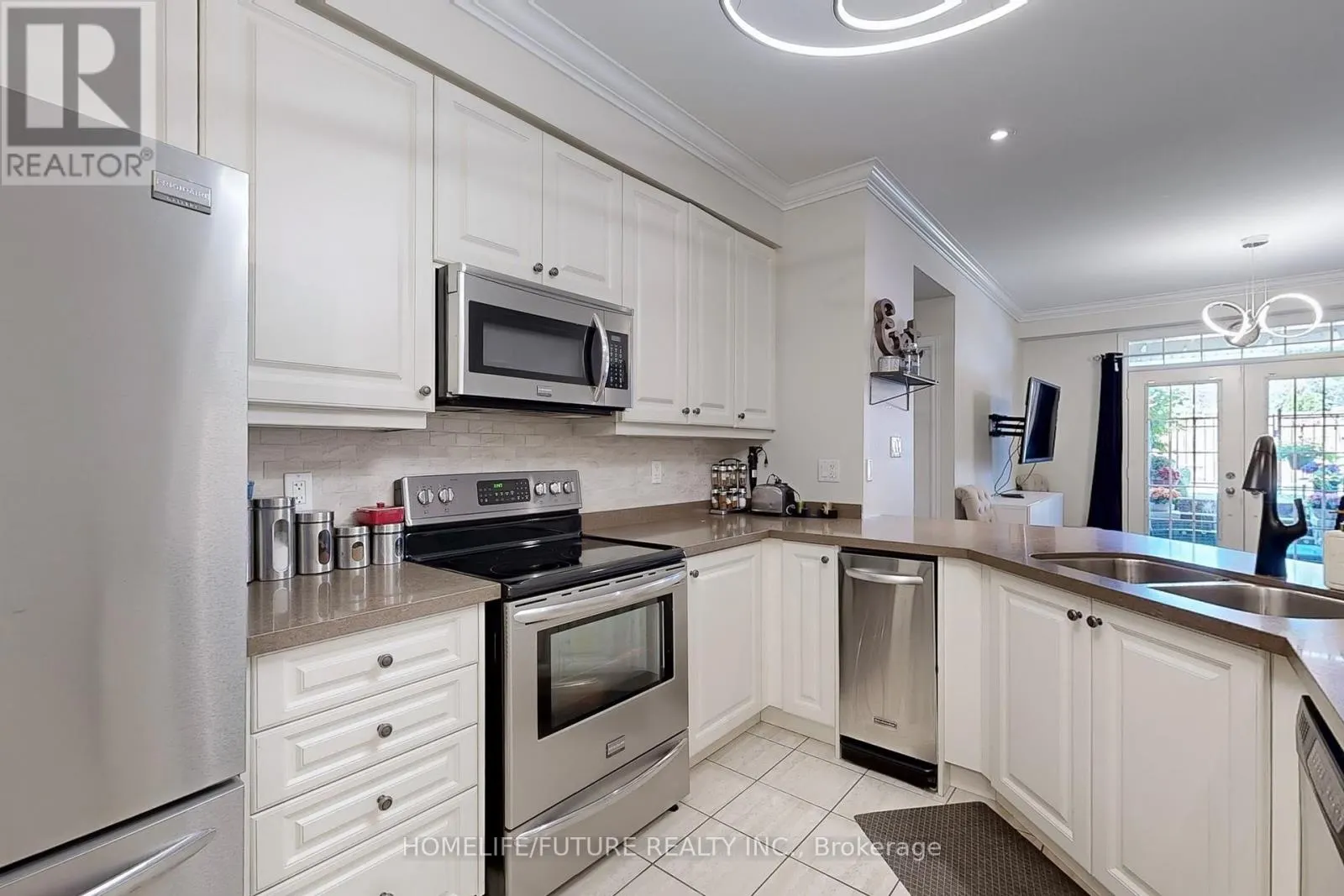 38 LOVEGROVE LANE