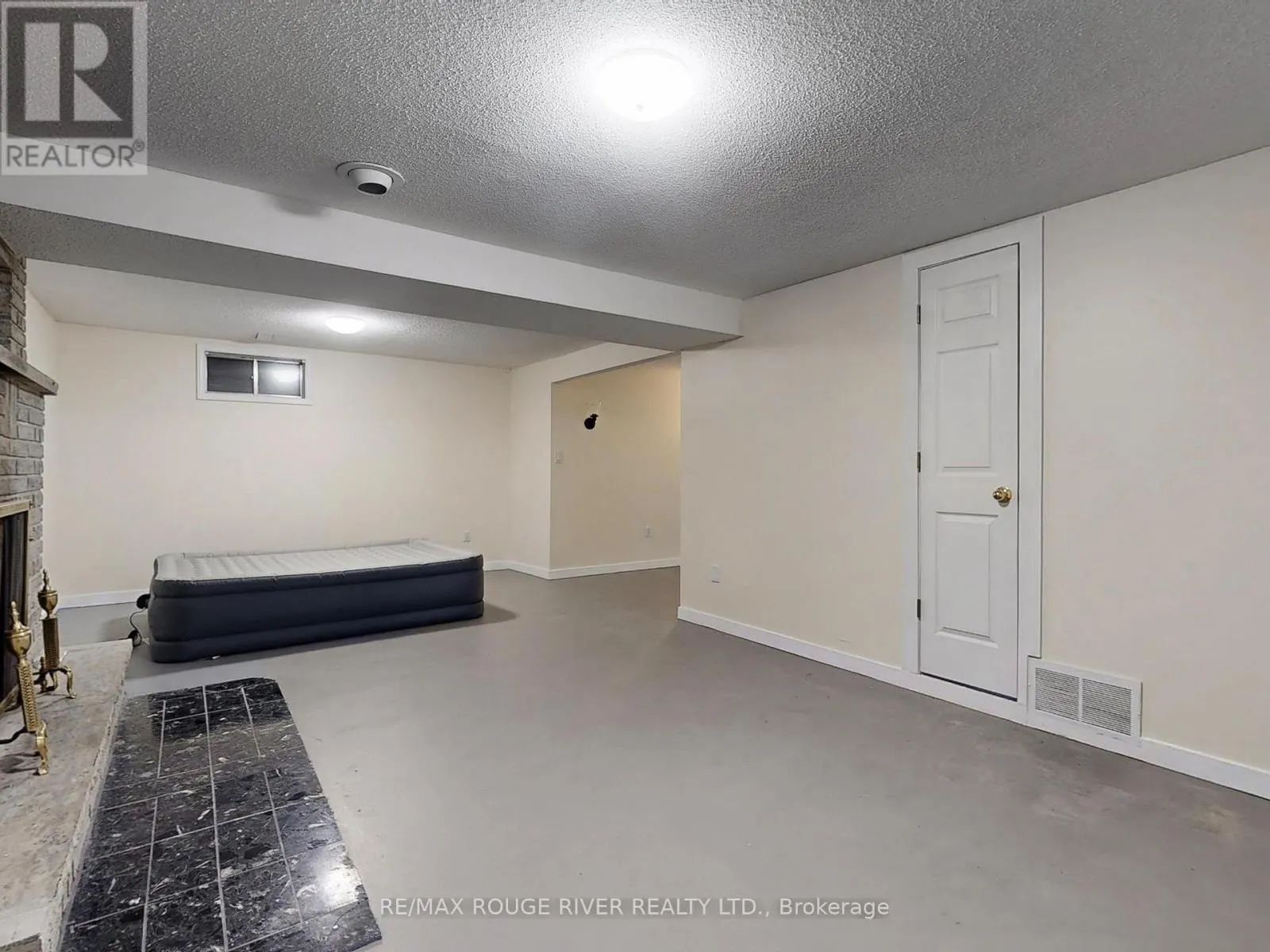 31 DELANEY DRIVE