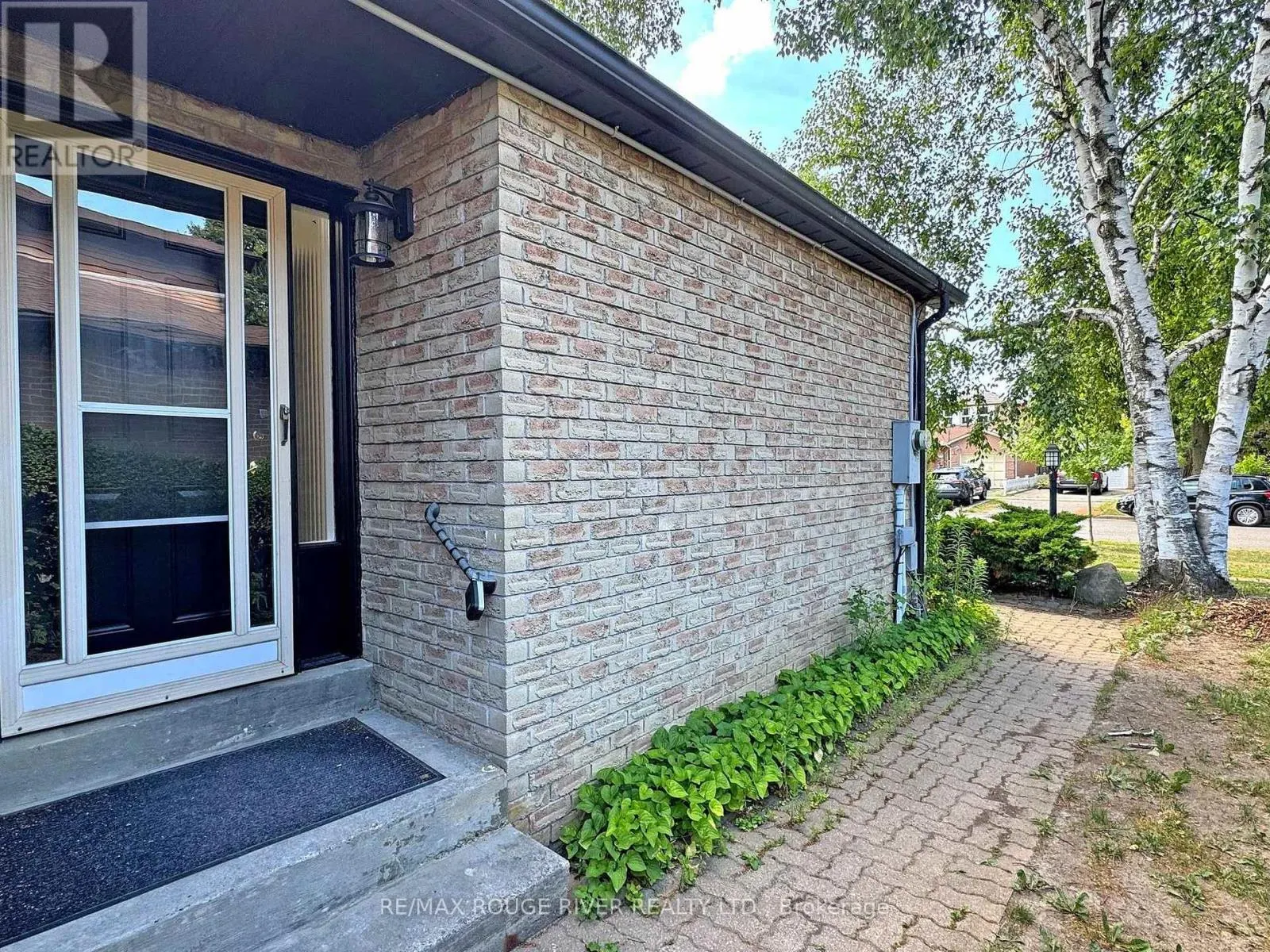 31 DELANEY DRIVE