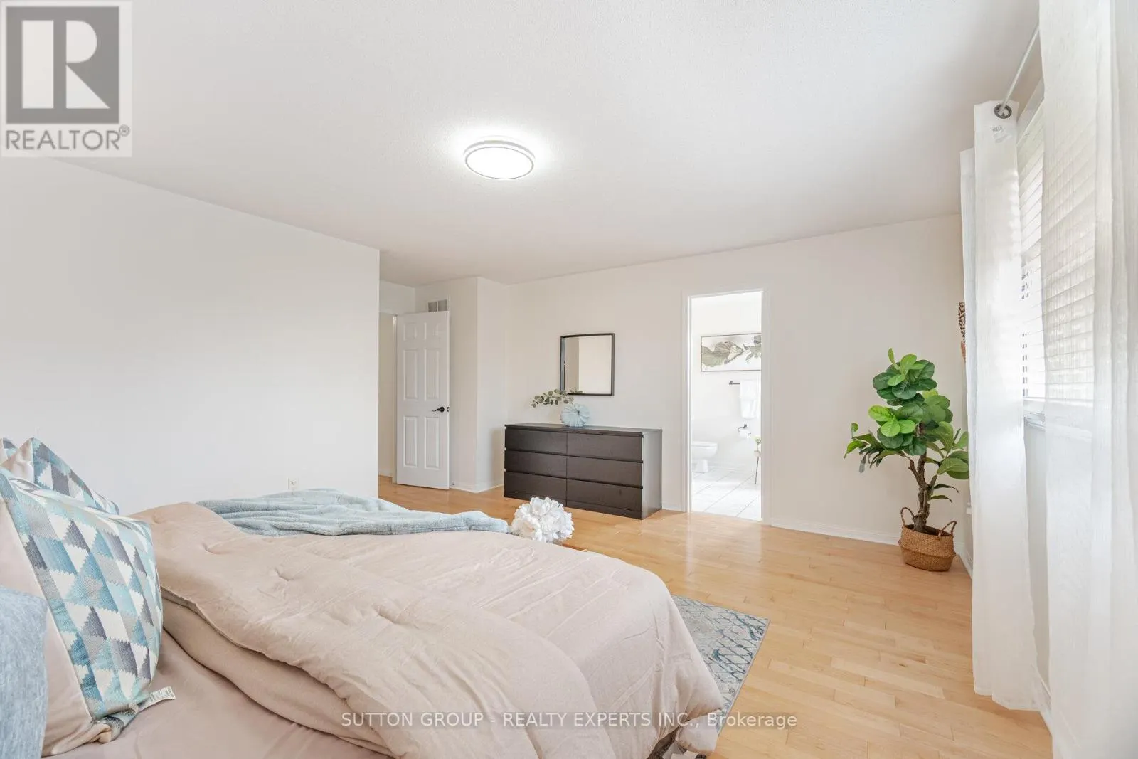 41 SOLMAR AVENUE