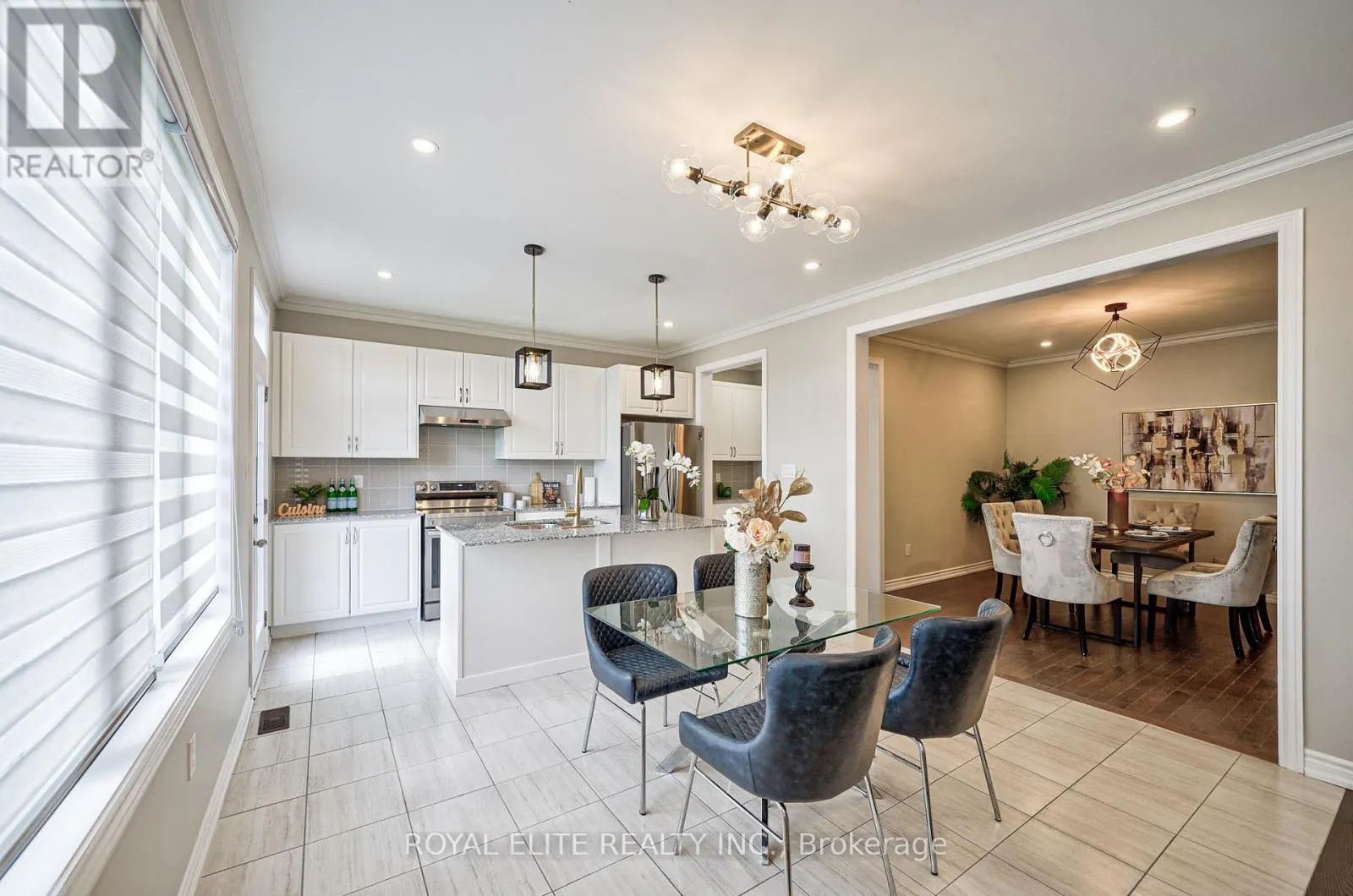 10 CAPSTAN COURT