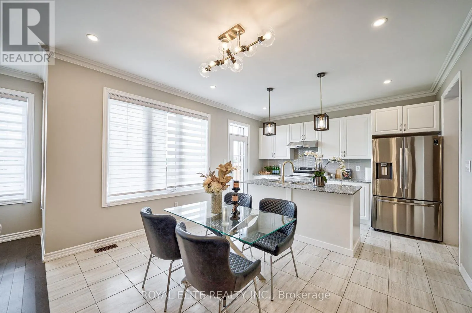 10 CAPSTAN COURT