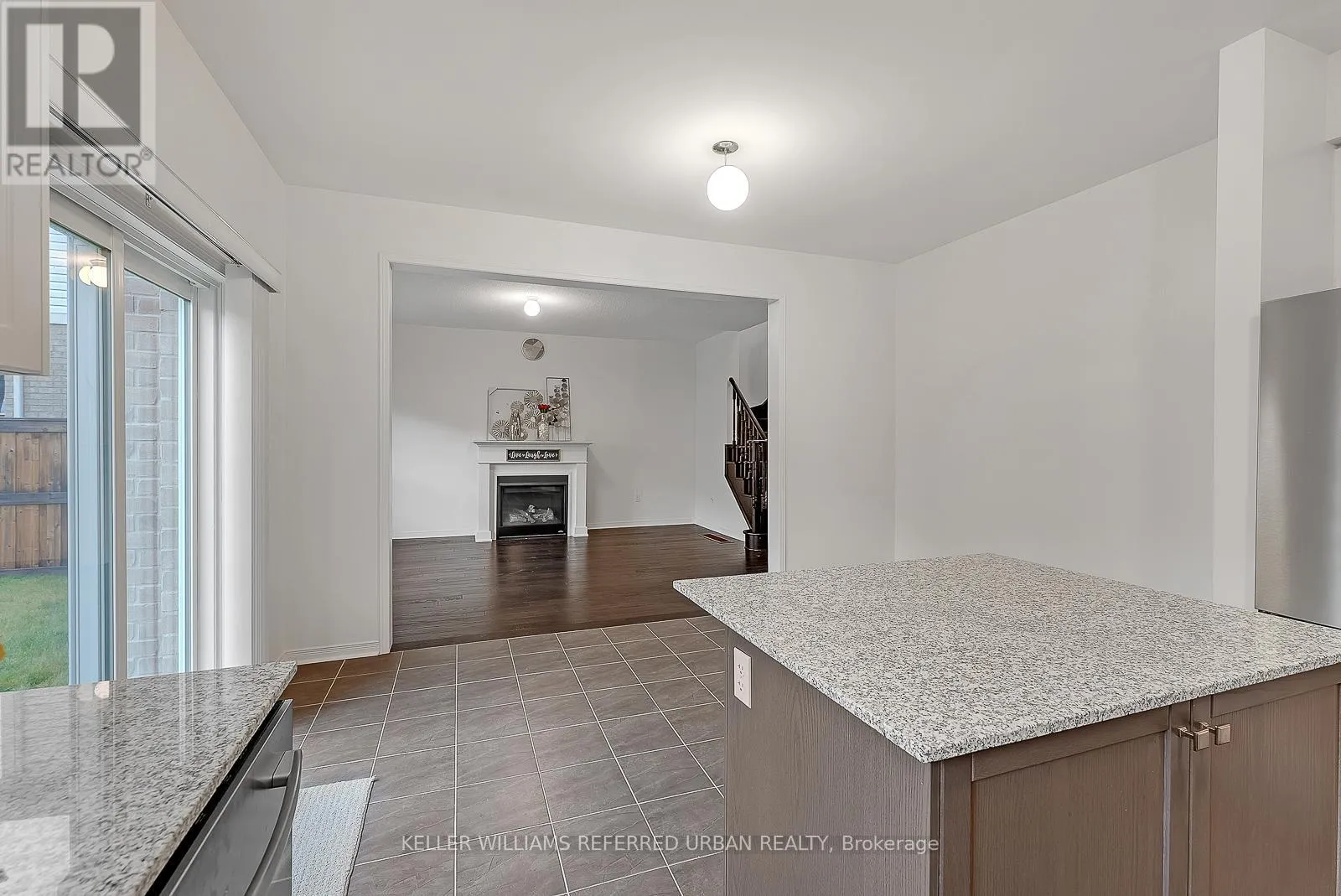 34 JACK ROACH STREET