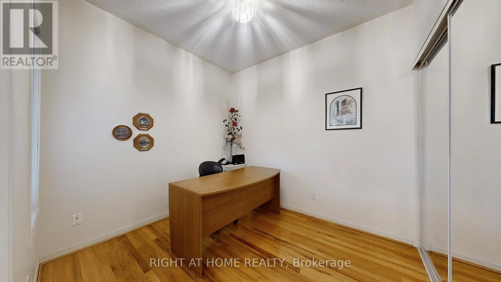 51 - 1111 WILSON ROAD N