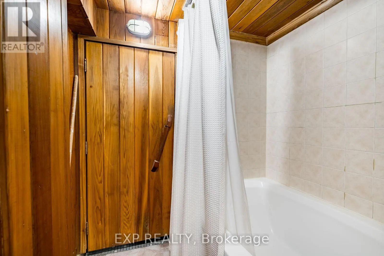 301 KENDALWOOD ROAD