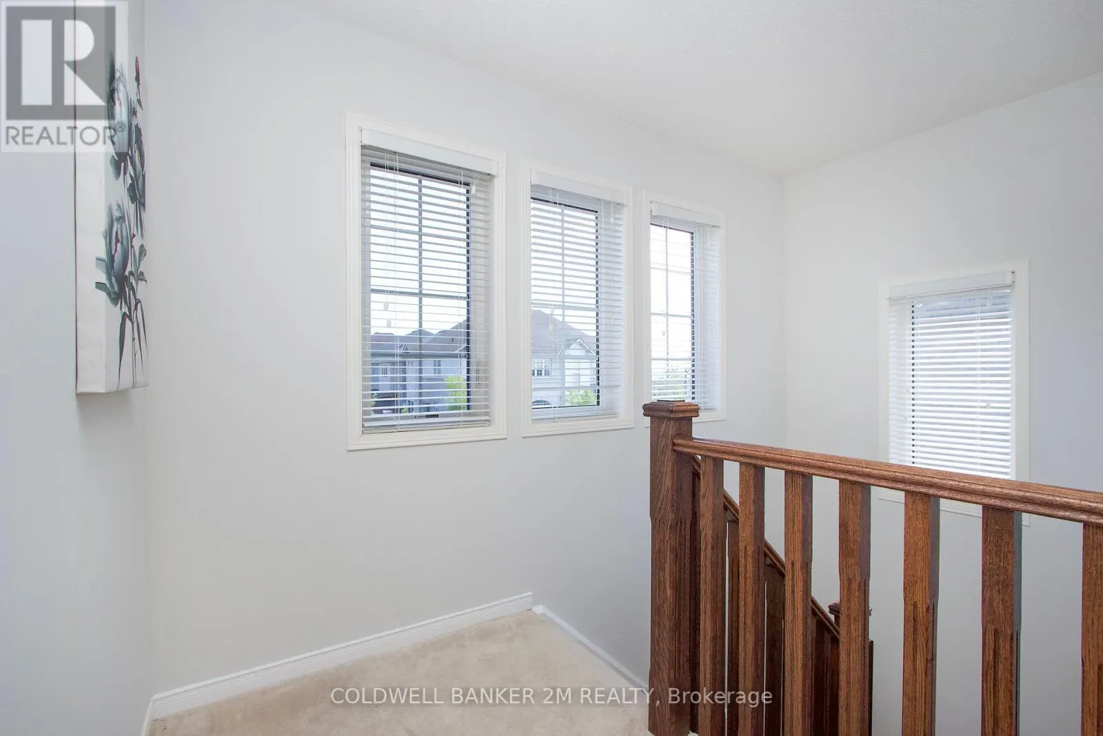 2 HORNETT WAY