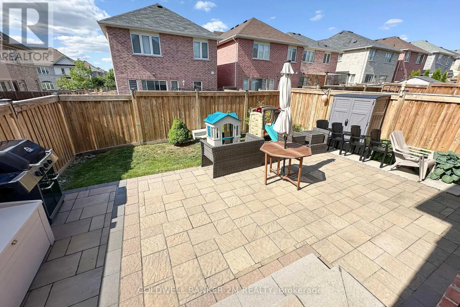 2 HORNETT WAY