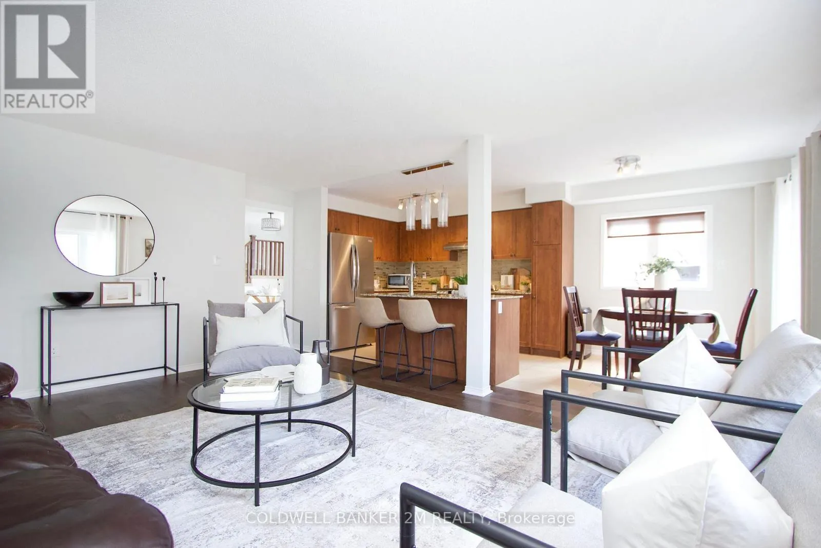 2 HORNETT WAY