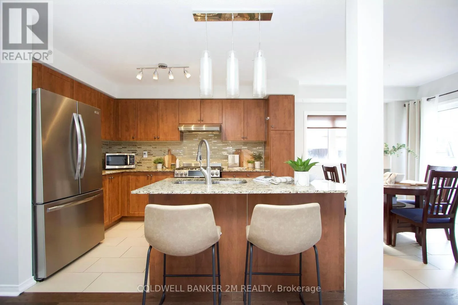 2 HORNETT WAY