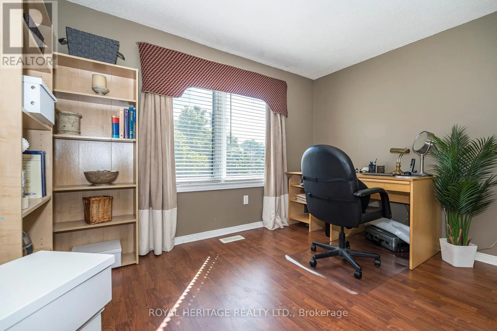 756 STONEPATH CIRCLE