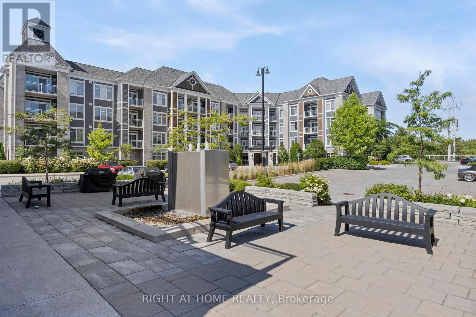 412 - 680 GORDON STREET