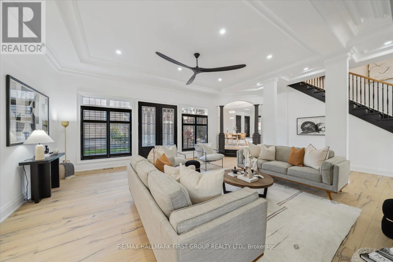 134 FRONT STREET E