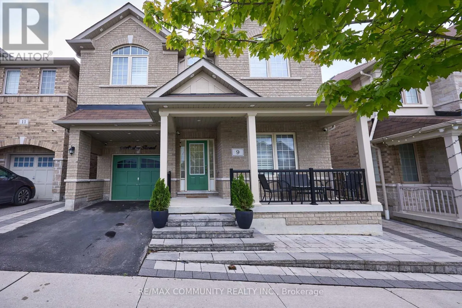 9 AINLEY ROAD