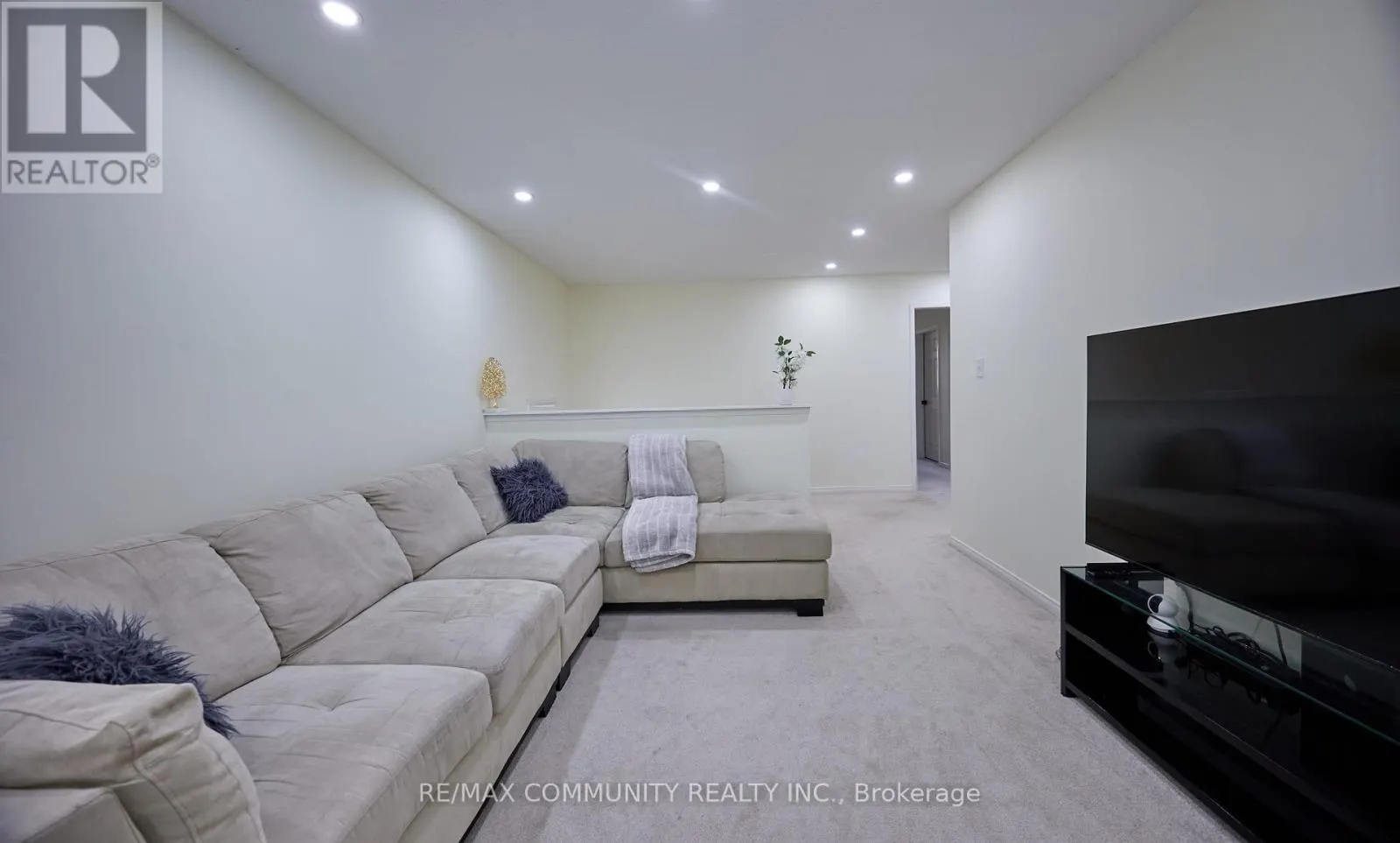 9 AINLEY ROAD