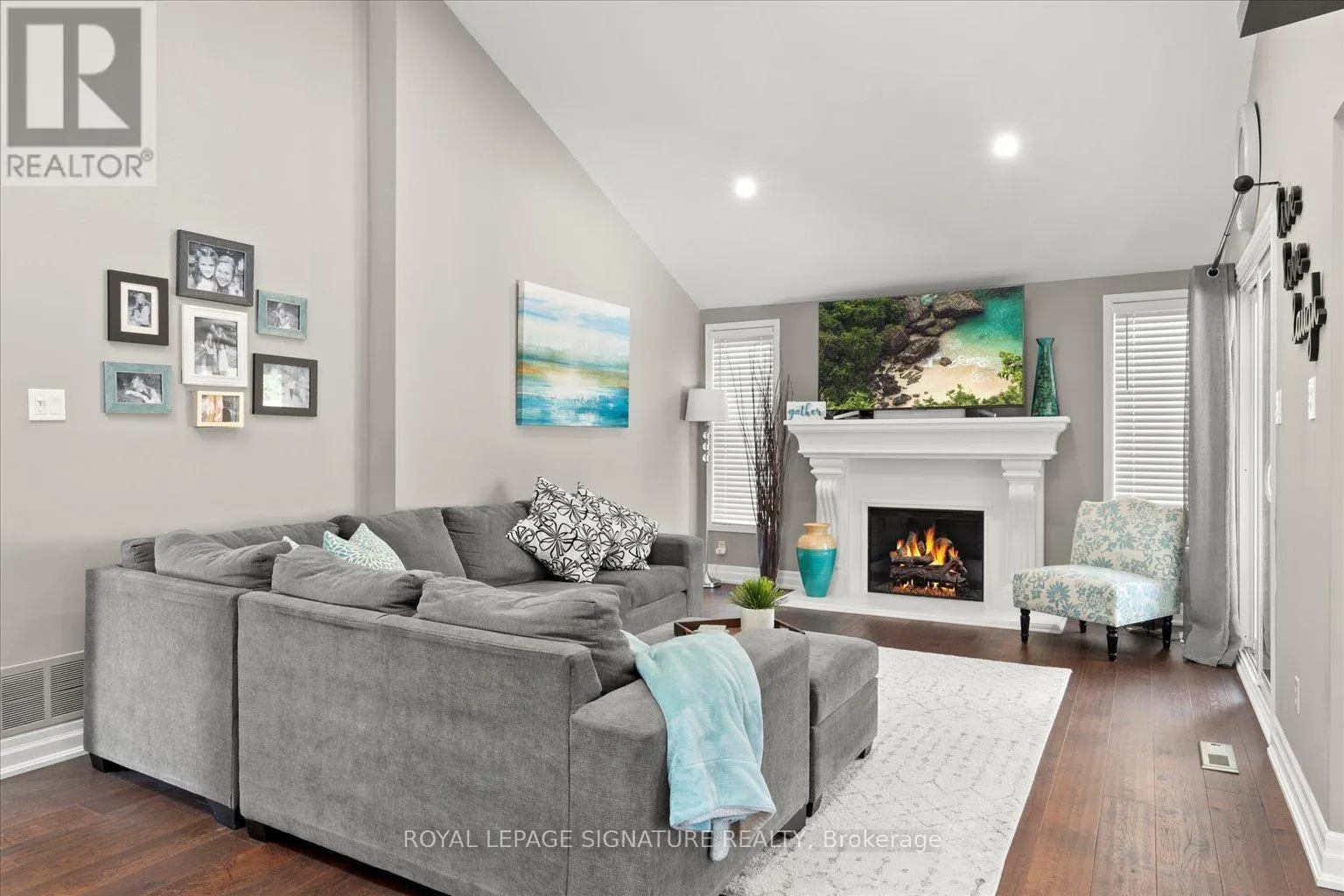 6 MAPLEGLEN COURT