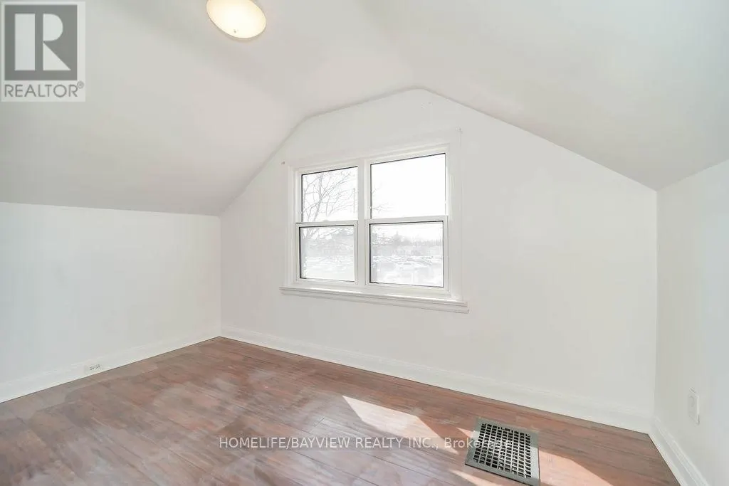 187 PARK ROAD S