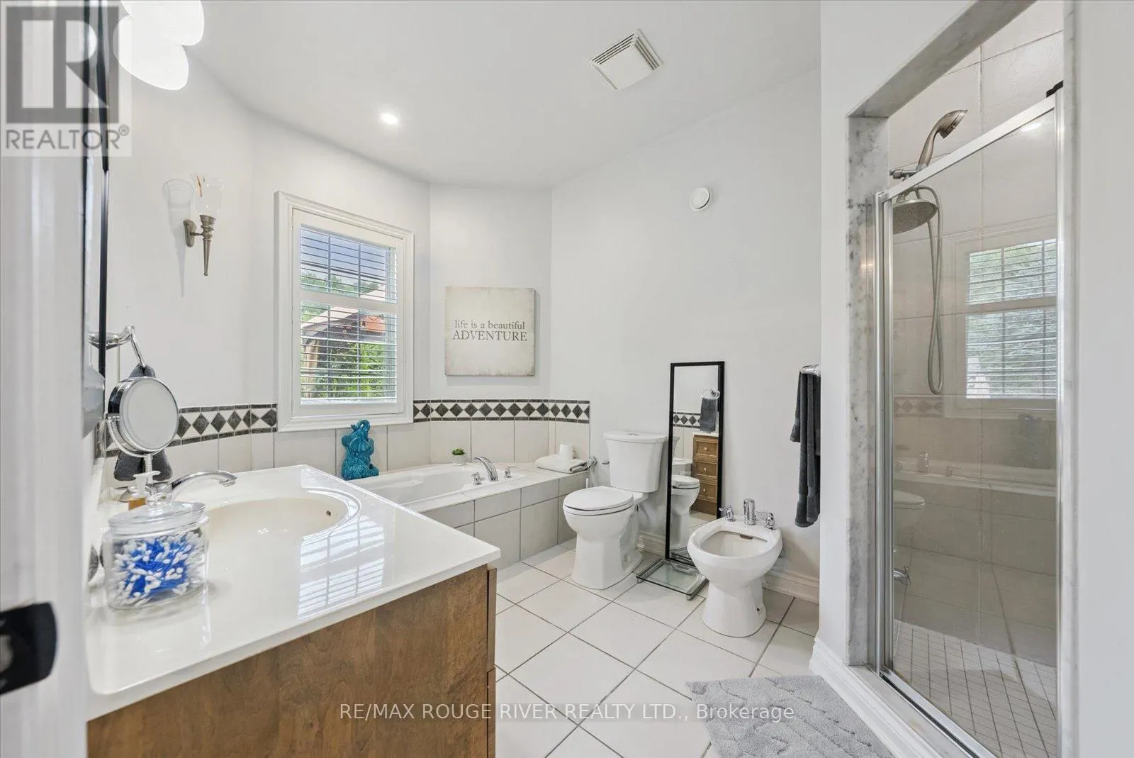 4588 PAYNES CRESCENT