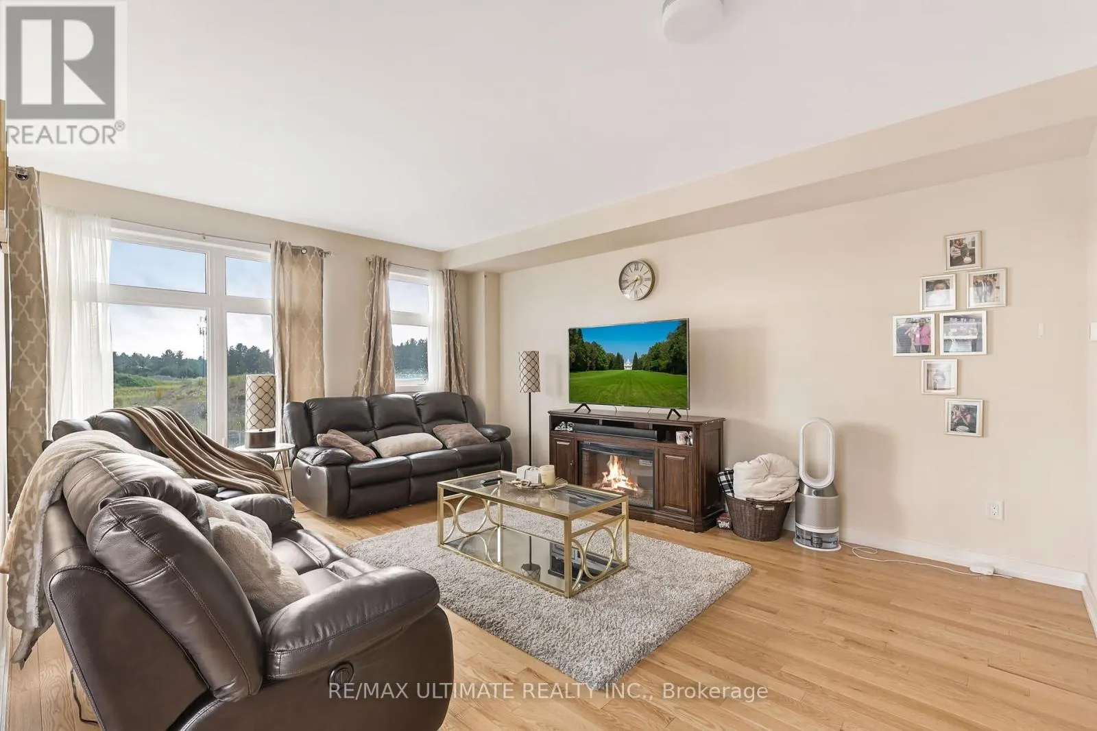 2632 CASTLEGATE CROSSING DRIVE