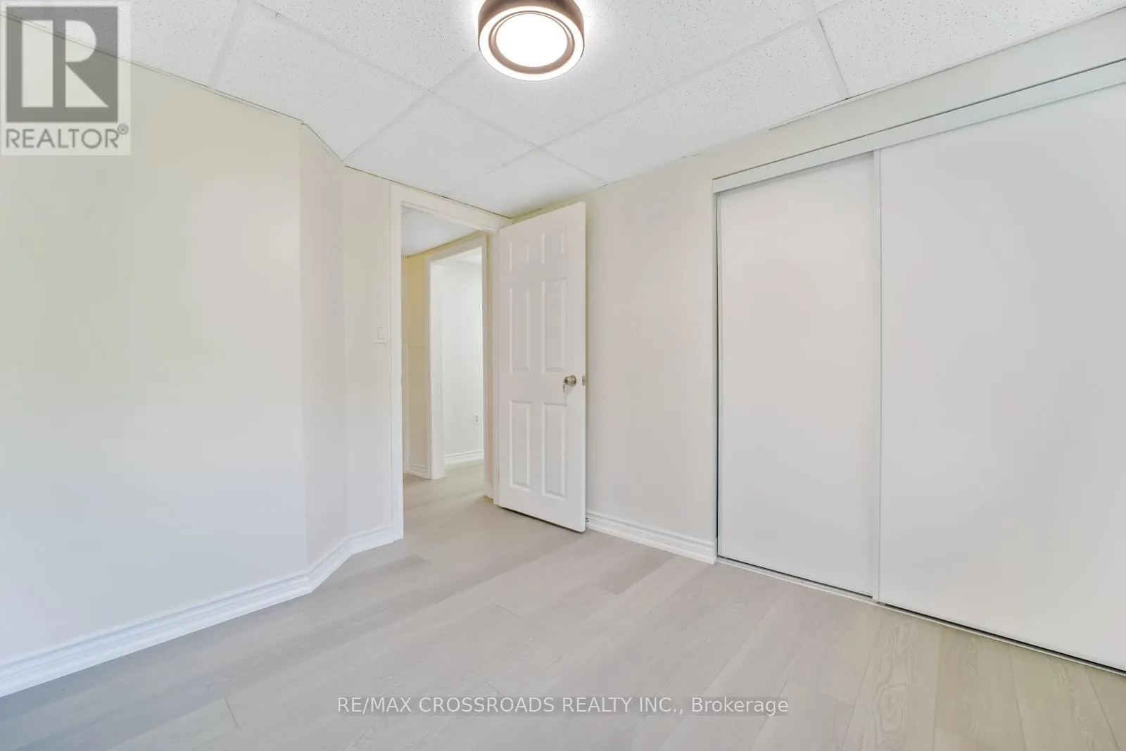20 DEERPARK CRESCENT