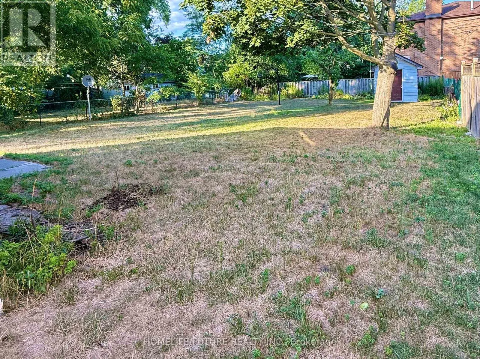 5 WEIR CRESCENT
