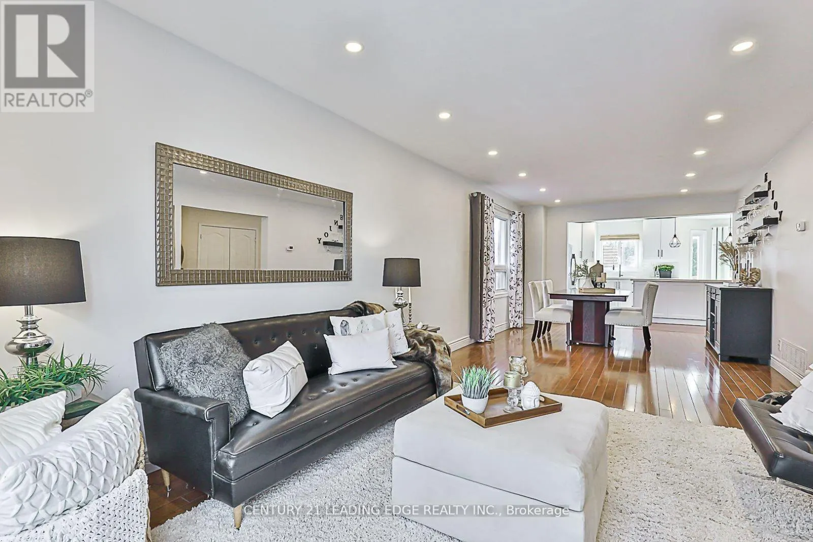 724 BARNES CRESCENT