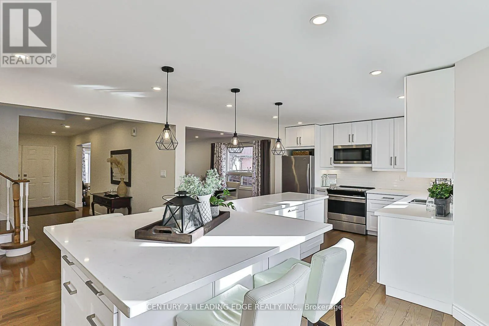 724 BARNES CRESCENT