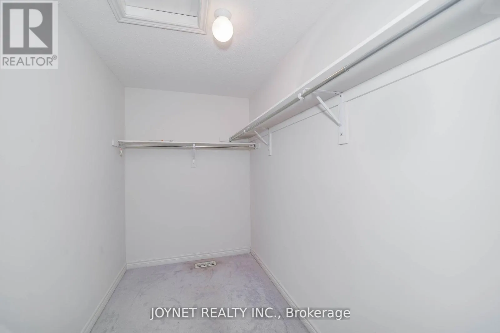 1721 FREDERICK MASON DRIVE