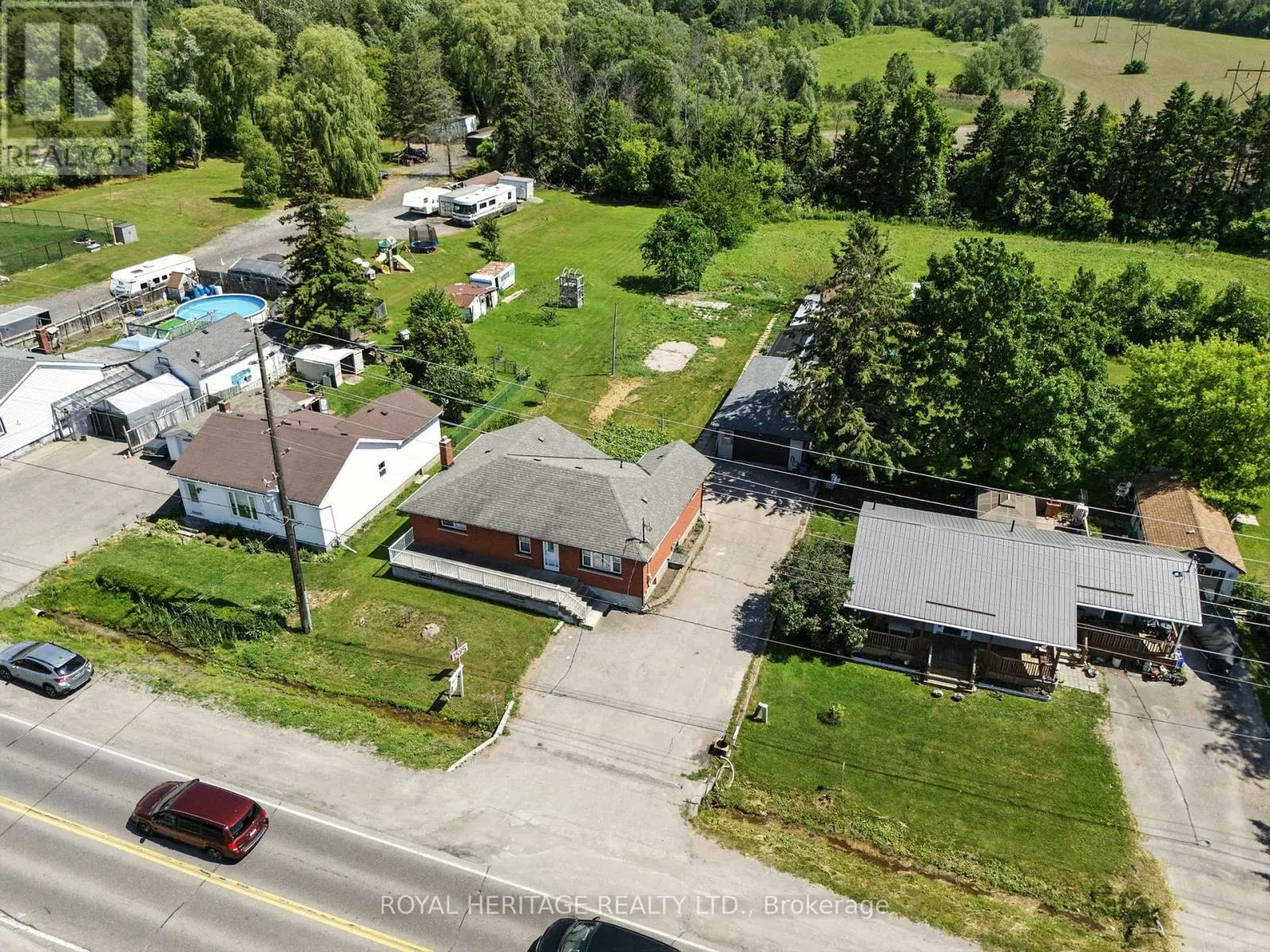 1595 TAUNTON ROAD