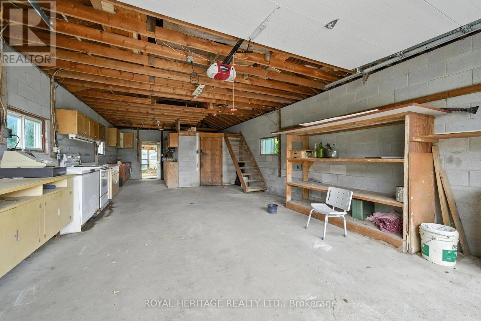 1595 TAUNTON ROAD