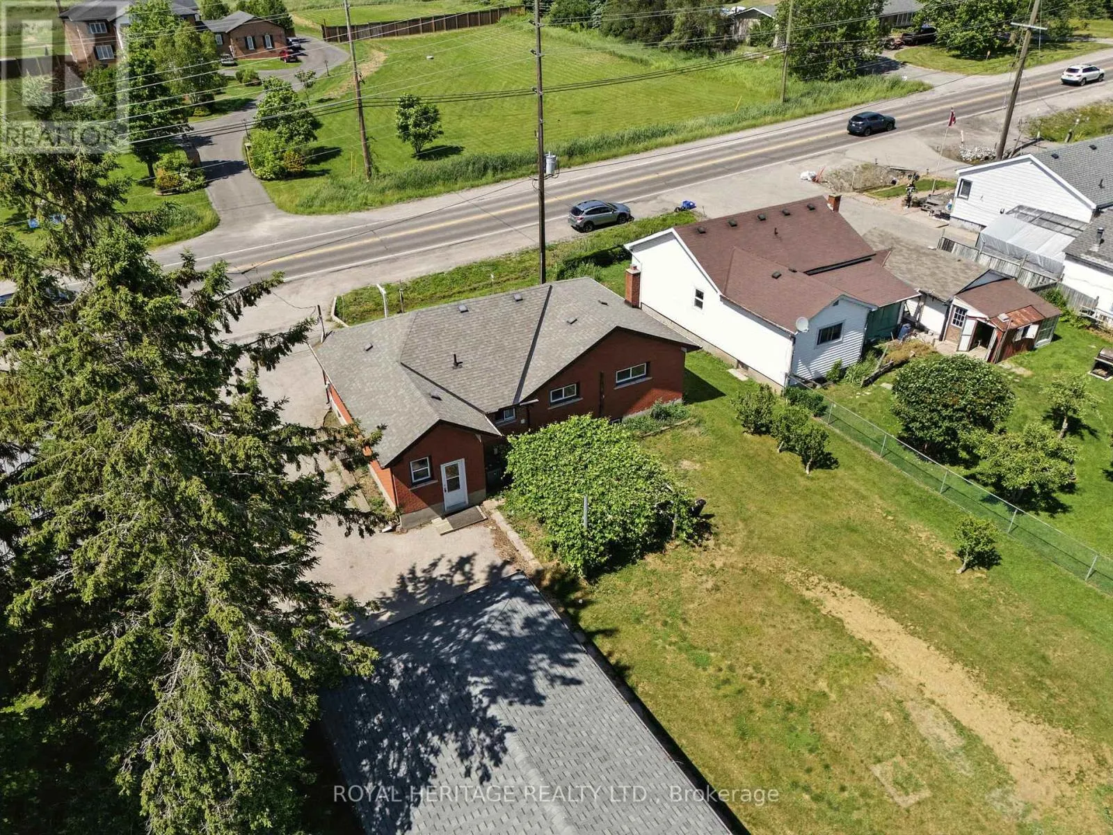1595 TAUNTON ROAD