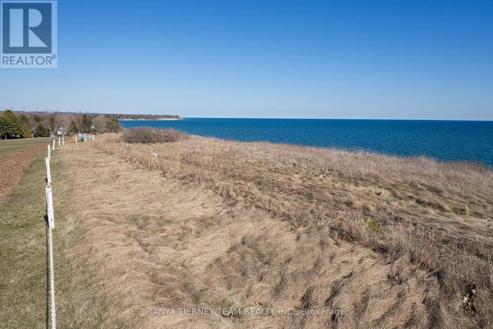 3 BLUFFS ROAD