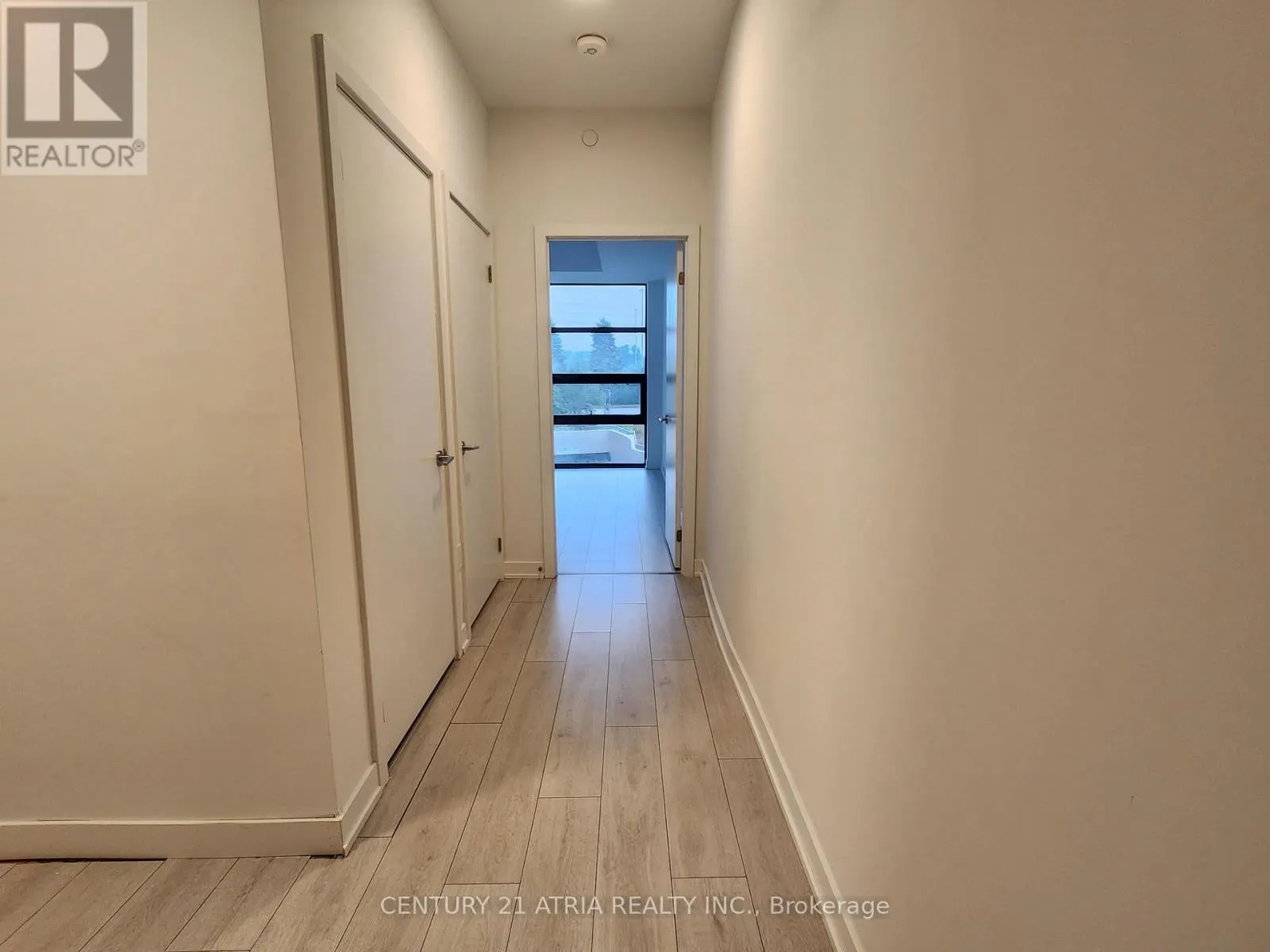 122 - 1604 CHARLES STREET