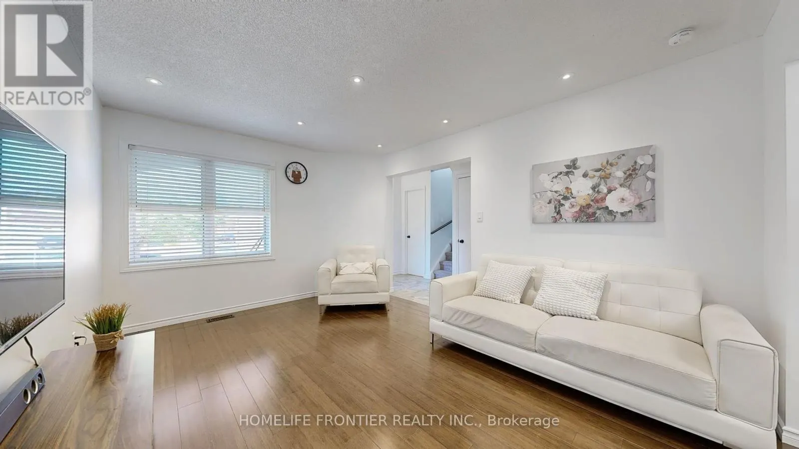 1644 HOLLY HEDGE DRIVE