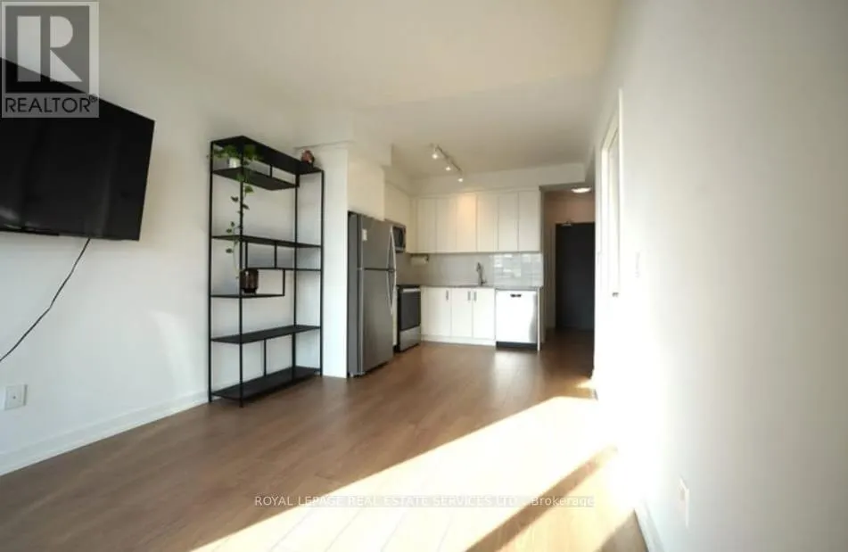 211 - 1010 DUNDAS STREET E
