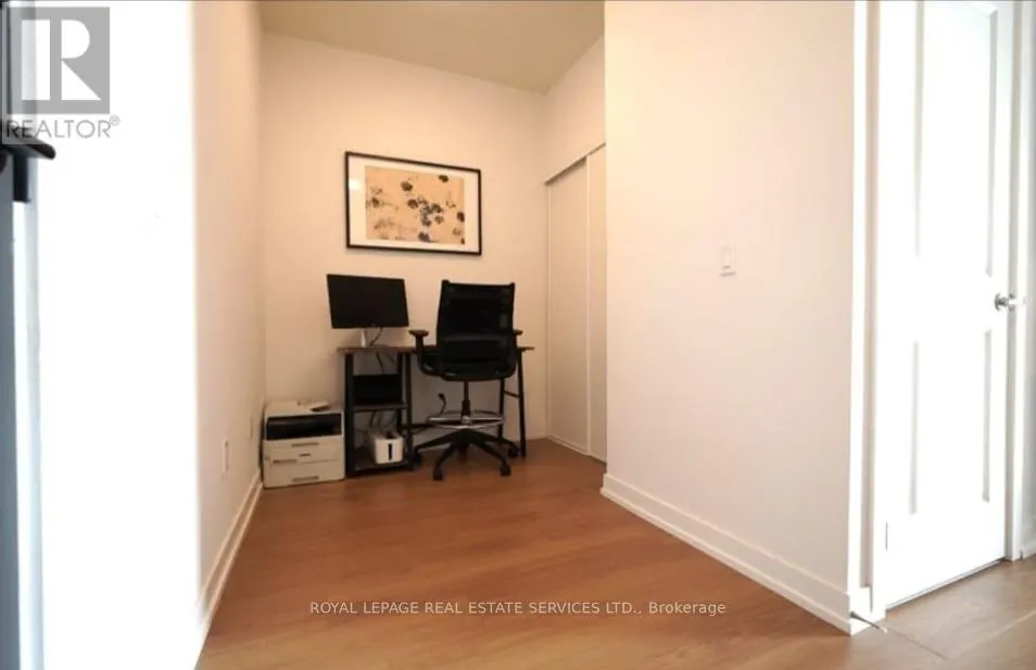 211 - 1010 DUNDAS STREET E