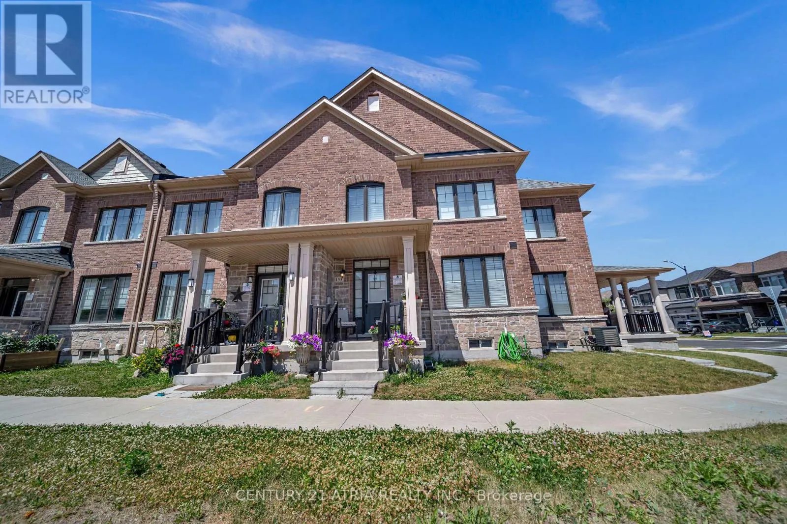 153 CORONATION ROAD