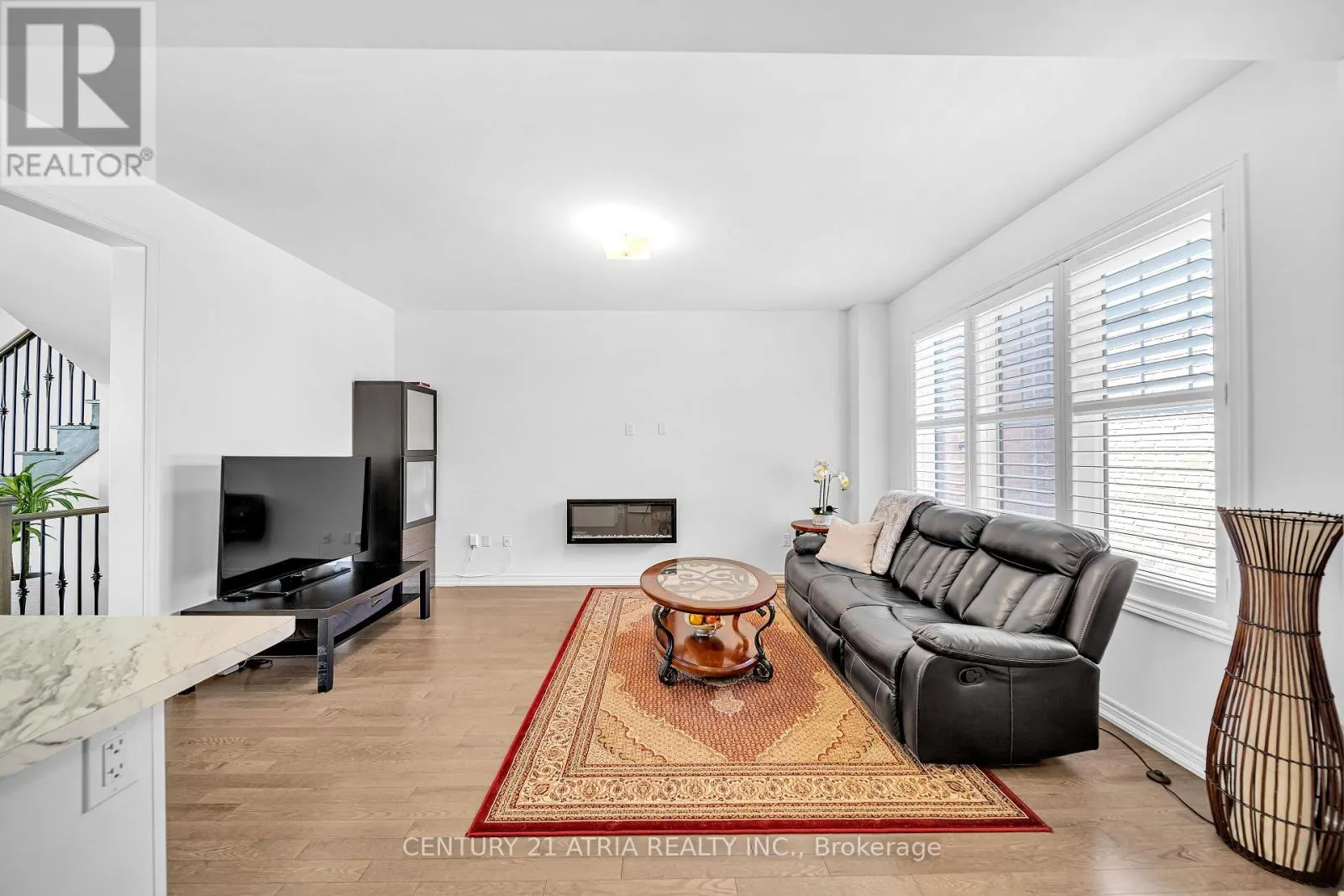 153 CORONATION ROAD