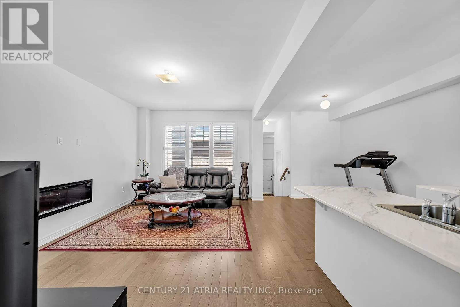 153 CORONATION ROAD