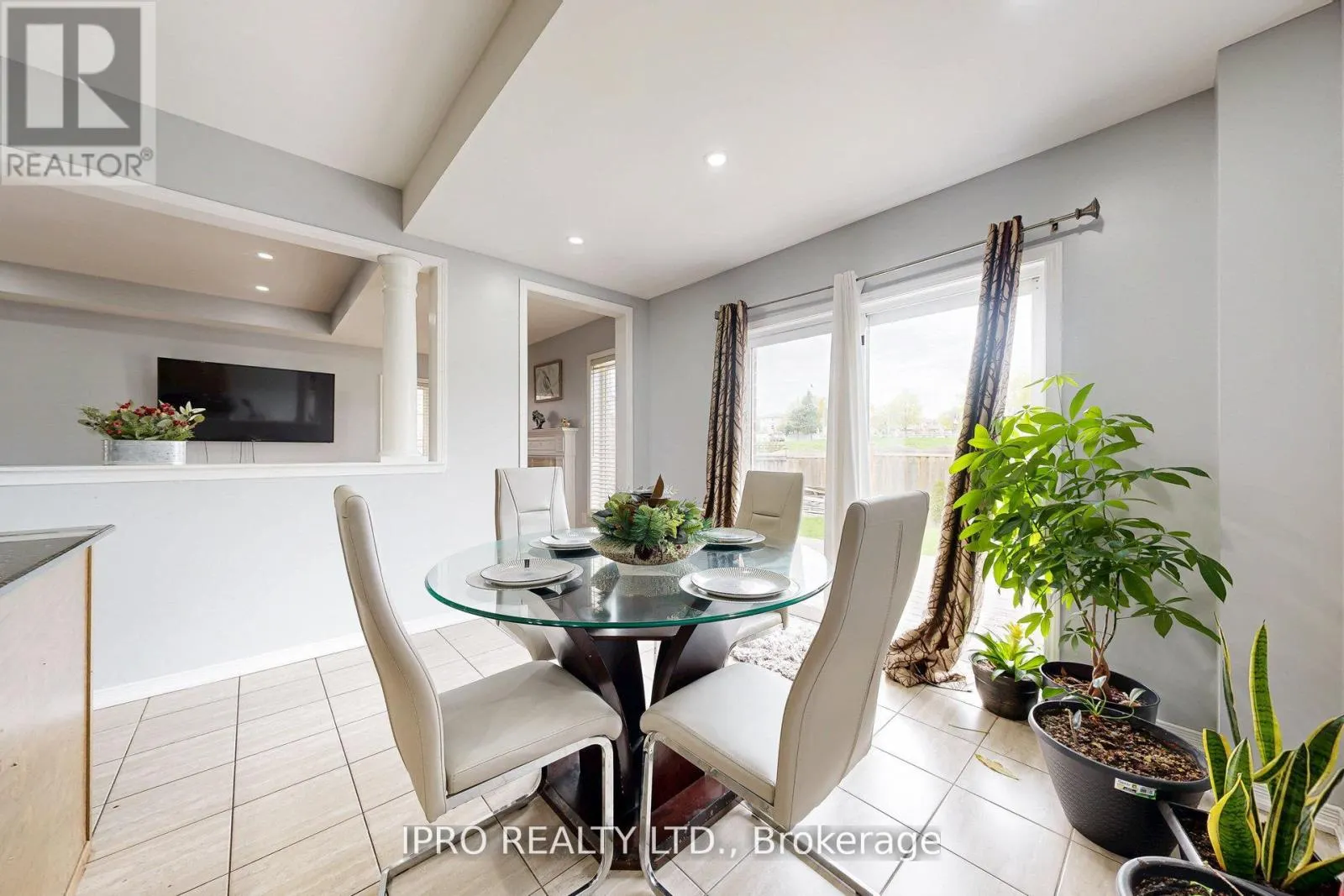 6 MT PLEASANT AVENUE