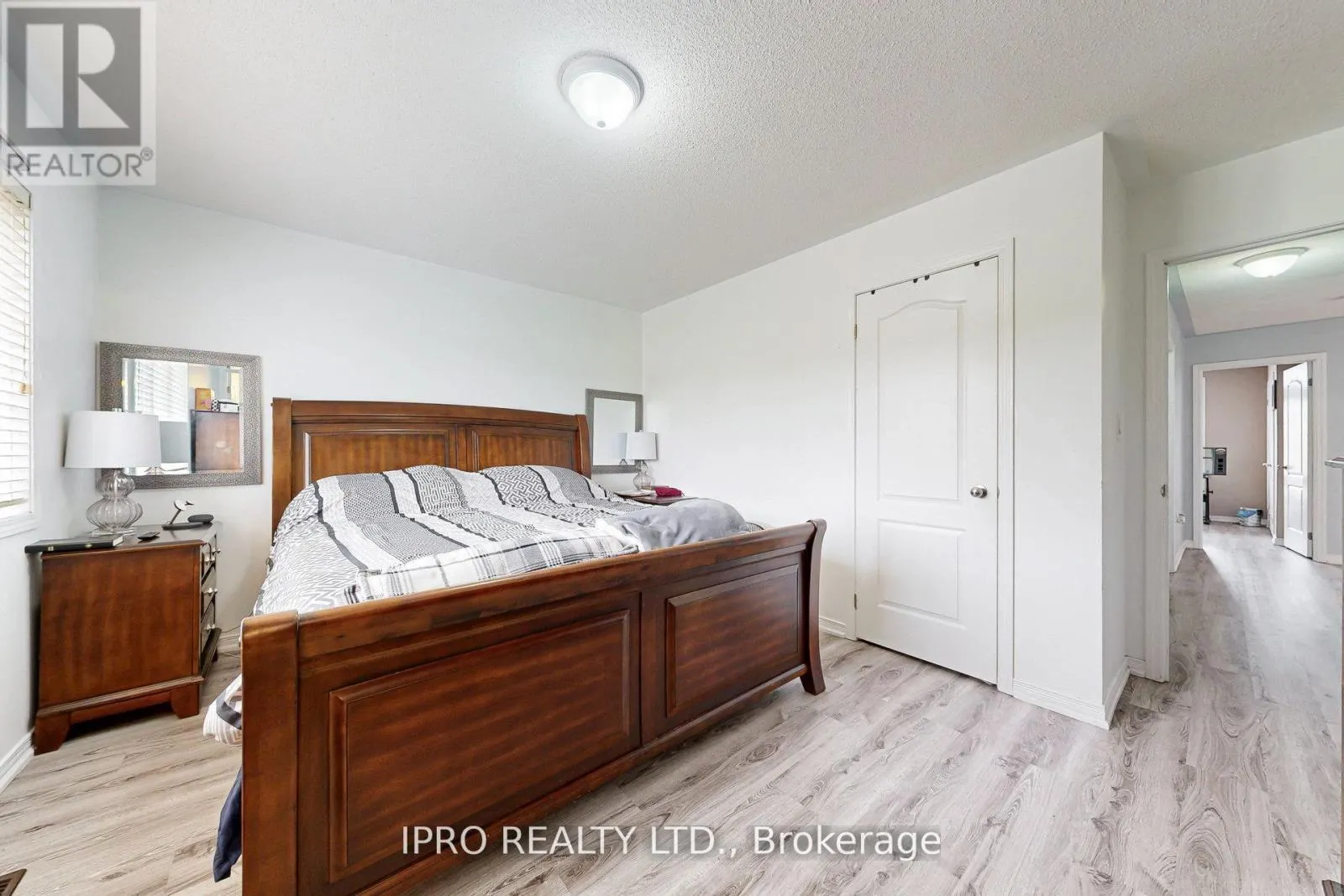 6 MT PLEASANT AVENUE