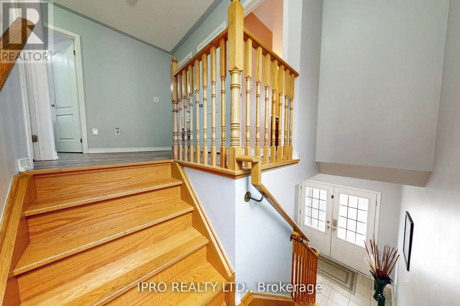 6 MT PLEASANT AVENUE