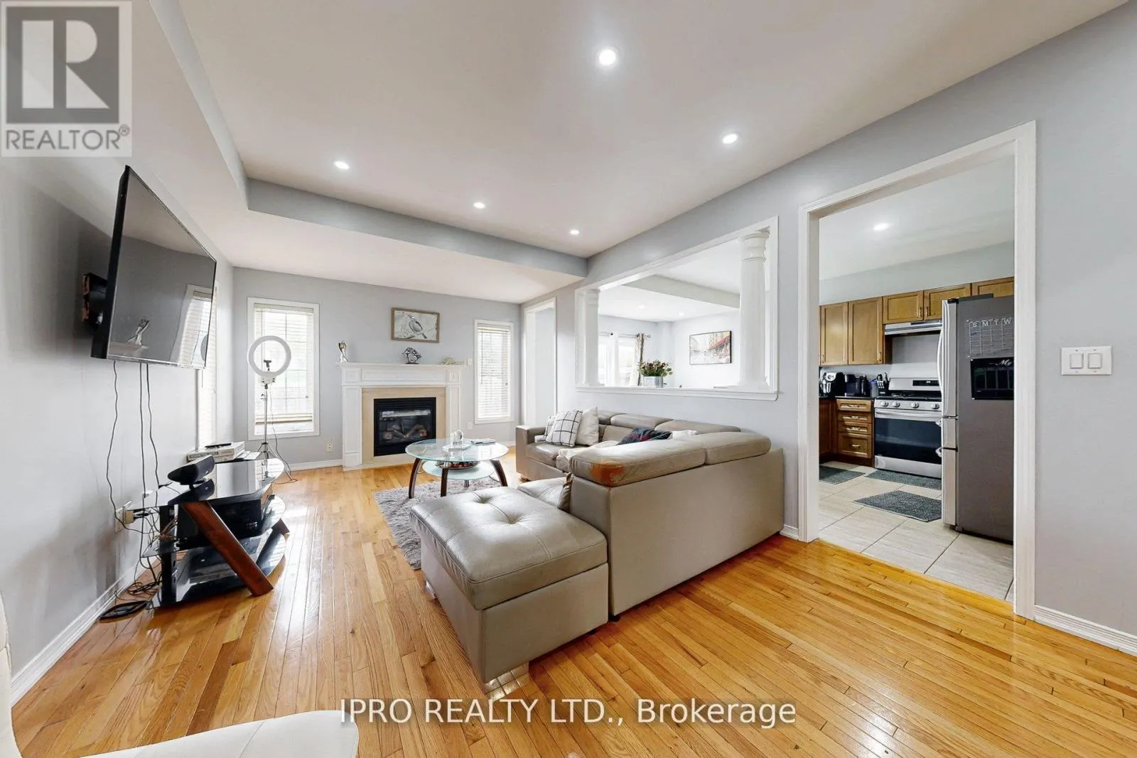 6 MT PLEASANT AVENUE