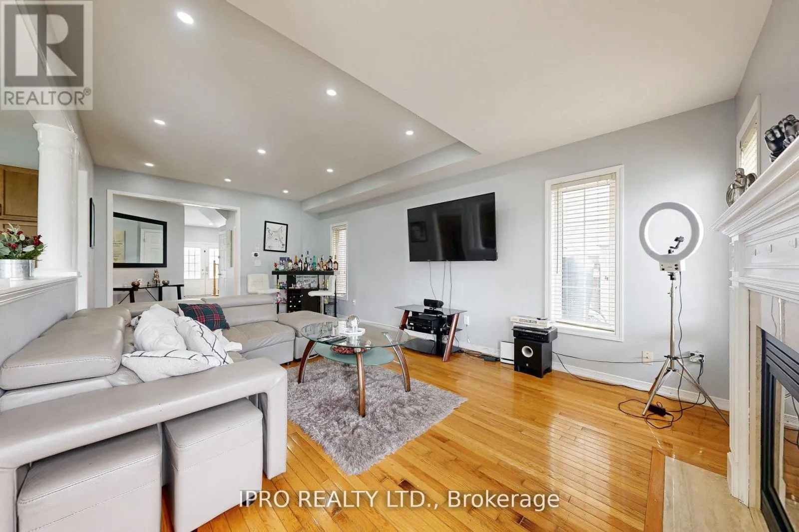 6 MT PLEASANT AVENUE